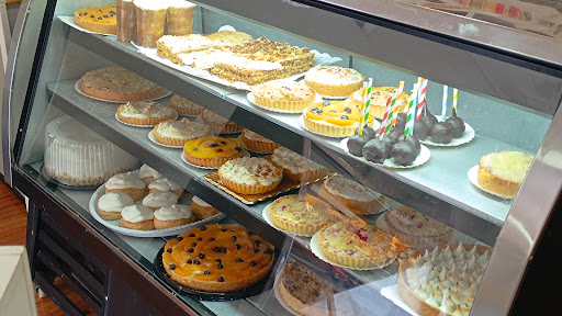 Molly's Panadería, pastelería y minimarket