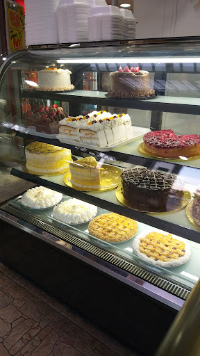 Panaderia Y Pasteleria La Mona