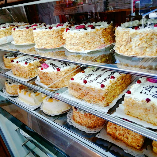 Pastelería J Y R