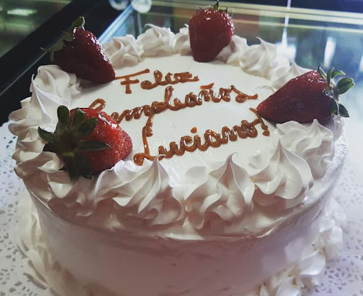 Panadería y Pastelería Mia