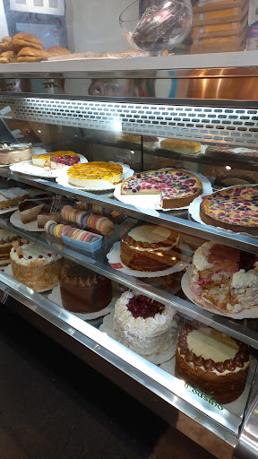 Café Canela Patisserie
